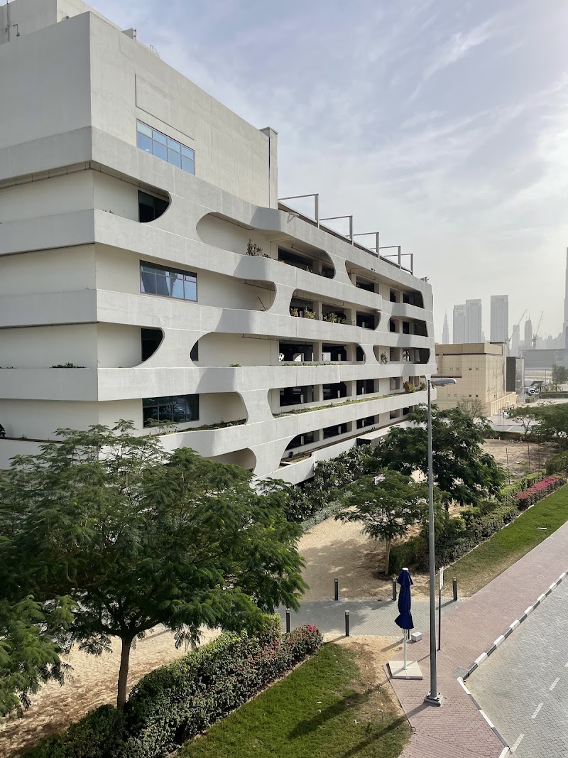 پارکینگ خیابان المستقبل | دبی