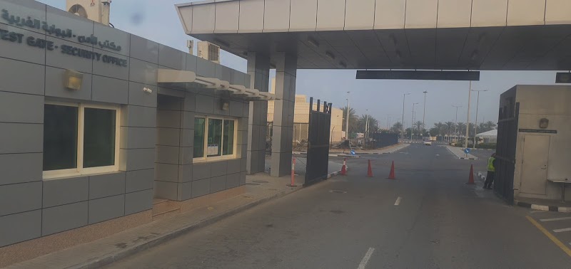 پارکینگ پرداختی پرسنل ترمینال ۲ فرودگاه دبی | دبی